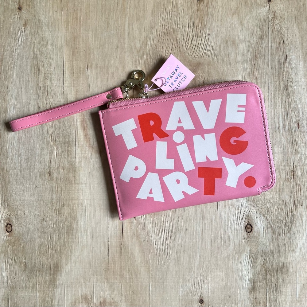 NWT ban.so Getaway Travel Clutch Traveling Party